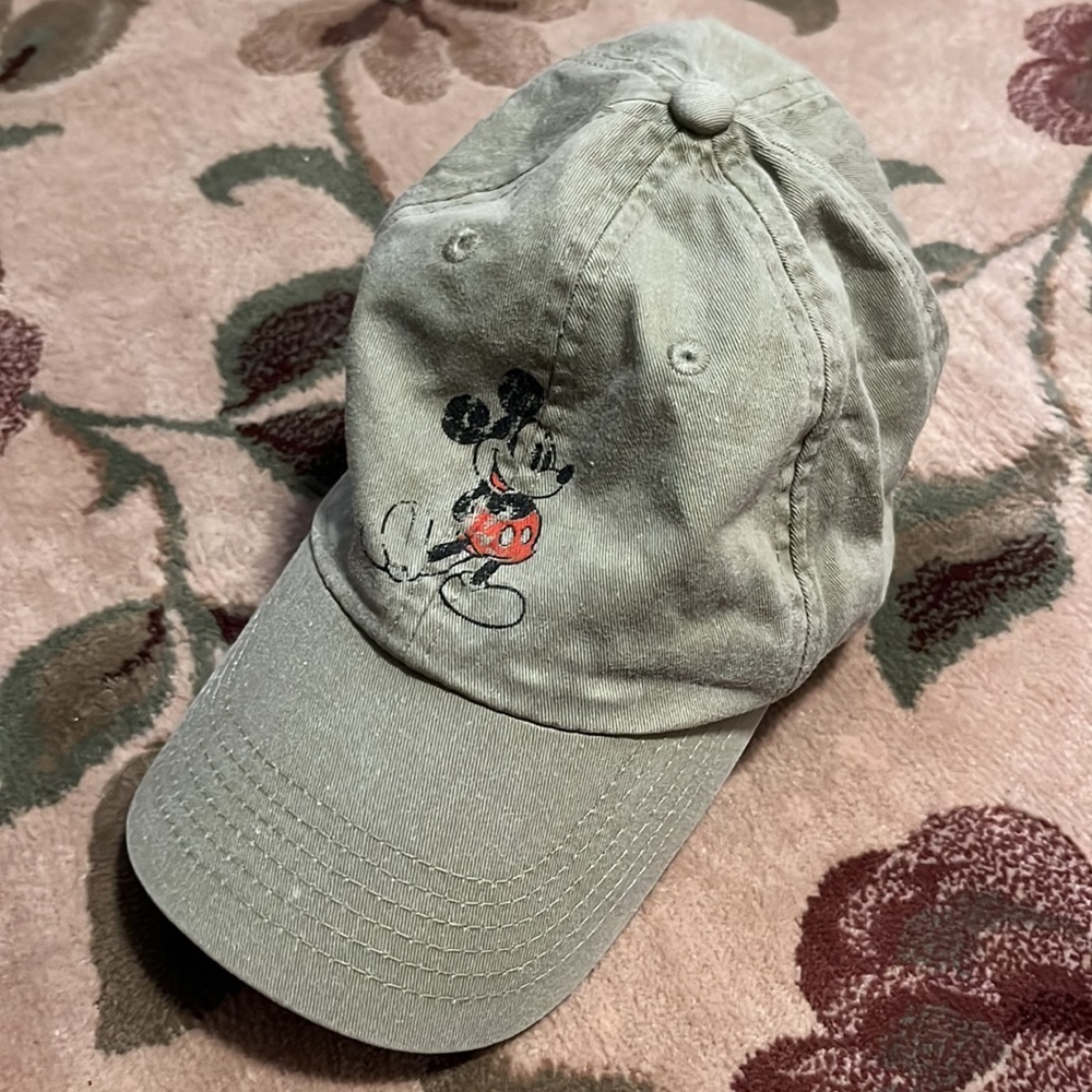 Vintage Walt Disney World Mickey Mouse baseball hat